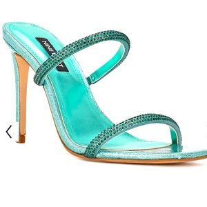 Nine West Zarleen Blue Heeled Slide with Rhinestones Sz 6
